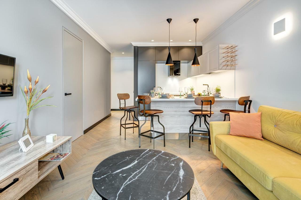 Happy Inn Presidential, Self Check-In, Parking In The Underground Garage VNO Exterior foto