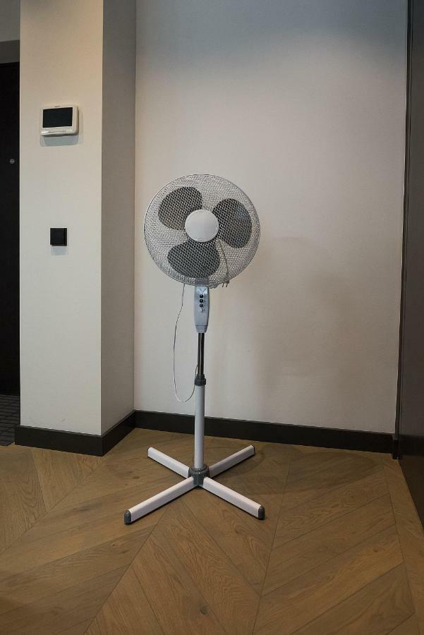 Happy Inn Presidential, Self Check-In, Parking In The Underground Garage VNO Exterior foto