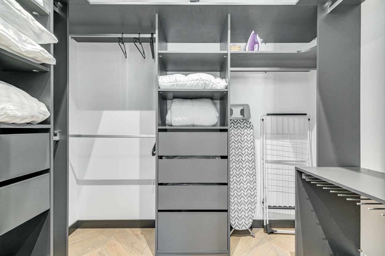 Happy Inn Presidential, Self Check-In, Parking In The Underground Garage VNO Exterior foto