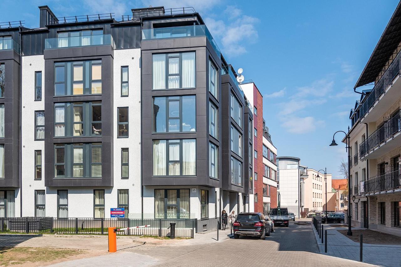 Happy Inn Presidential, Self Check-In, Parking In The Underground Garage VNO Exterior foto