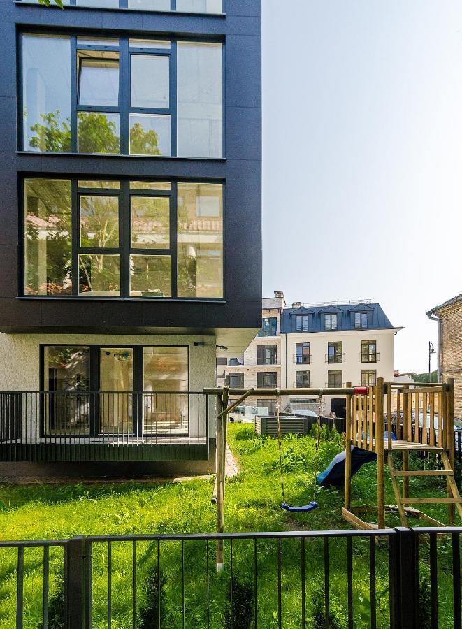 Happy Inn Presidential, Self Check-In, Parking In The Underground Garage VNO Exterior foto